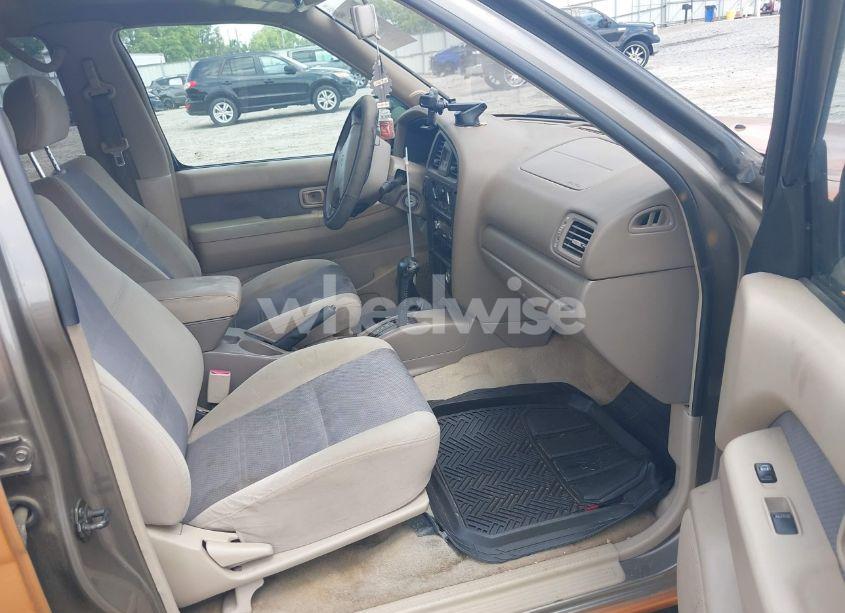 Photo 5 of 2001 Nissan Pathfinder SE (VIN JN8DR07Y71W506432)