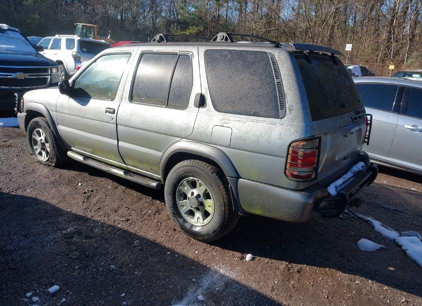 2001 Nissan Pathfinder SE (VIN JN8DR07Y81W517455) main photo