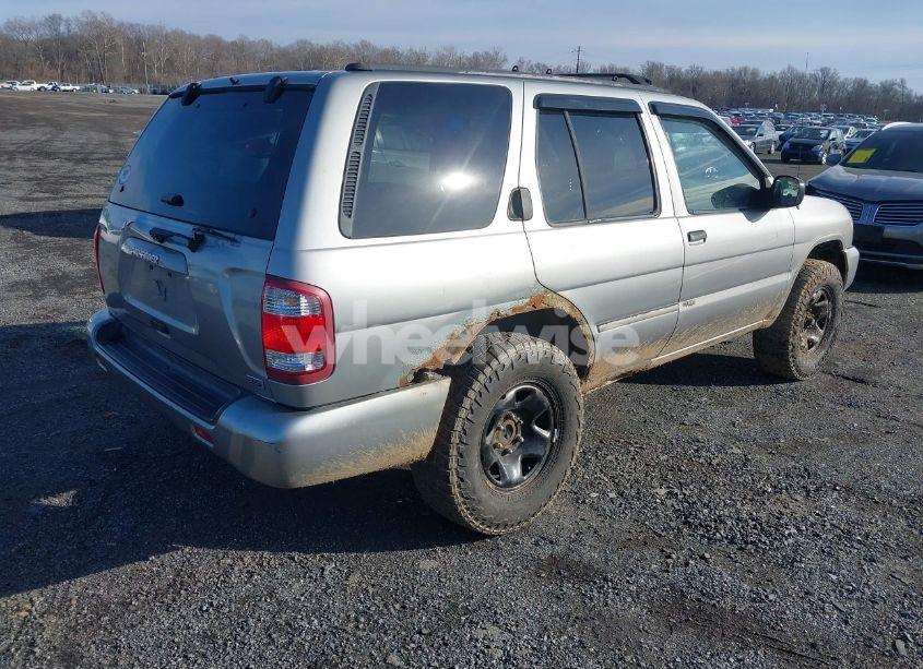 2001 Nissan Pathfinder XE (VIN JN8DR07YX1W526920) main photo
