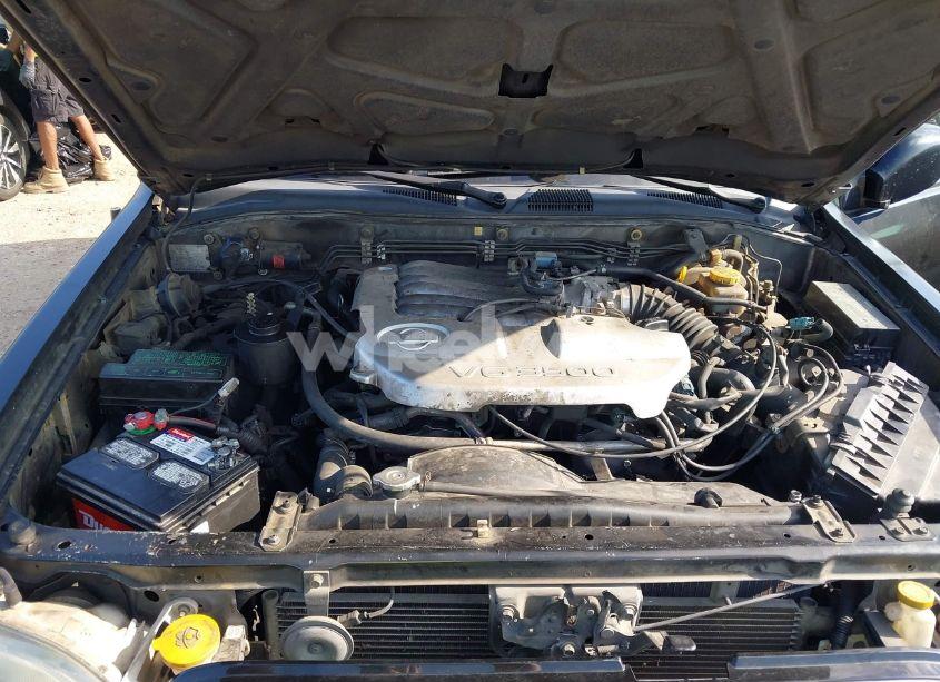 Photo 10 of 2001 Nissan Pathfinder LE (VIN JN8DR09X21W580913)