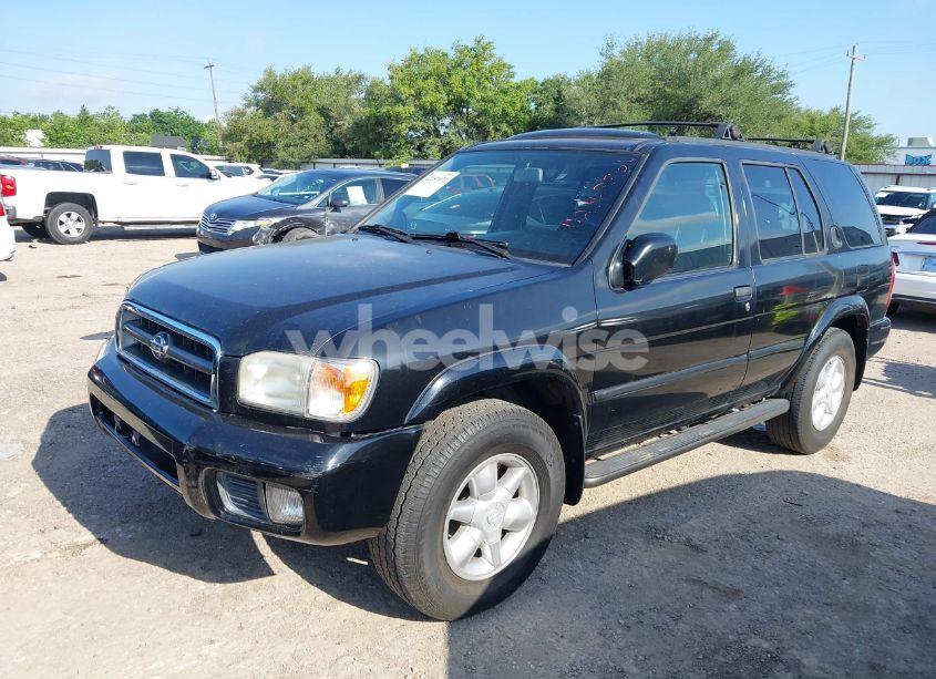 Photo 2 of 2001 Nissan Pathfinder LE (VIN JN8DR09X21W580913)