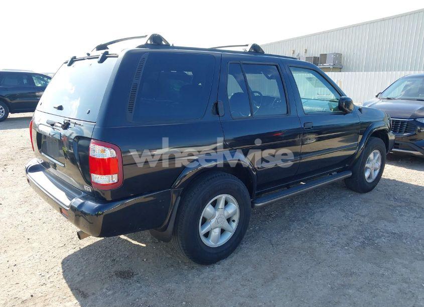 Photo 4 of 2001 Nissan Pathfinder LE (VIN JN8DR09X21W580913)