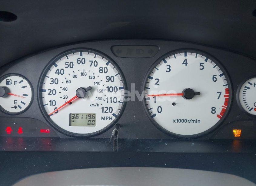 Photo 2 of 2001 Nissan Pathfinder LE (VIN JN8DR09X51W572515)