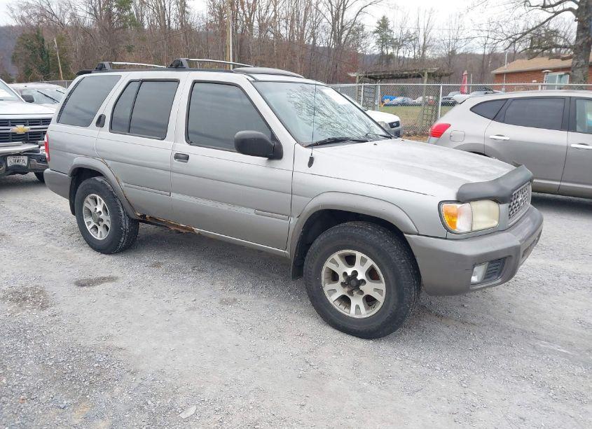 2001 Nissan Pathfinder SE (VIN JN8DR09Y31W578113) main photo