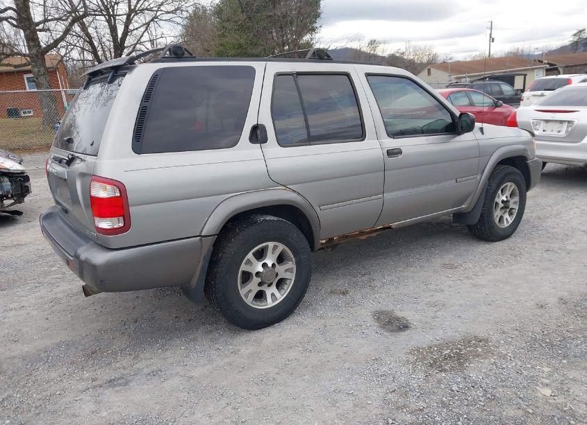 Photo 2 of 2001 Nissan Pathfinder SE (VIN JN8DR09Y31W578113)