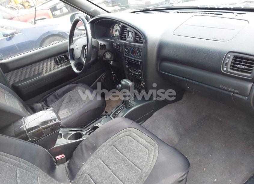 Photo 5 of 2002 Nissan Pathfinder SE (VIN JN8DR09Y32W733079)