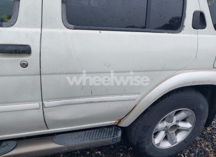 Photo 6 of 2004 Nissan Pathfinder SE (VIN JN8DR09Y34W915111)