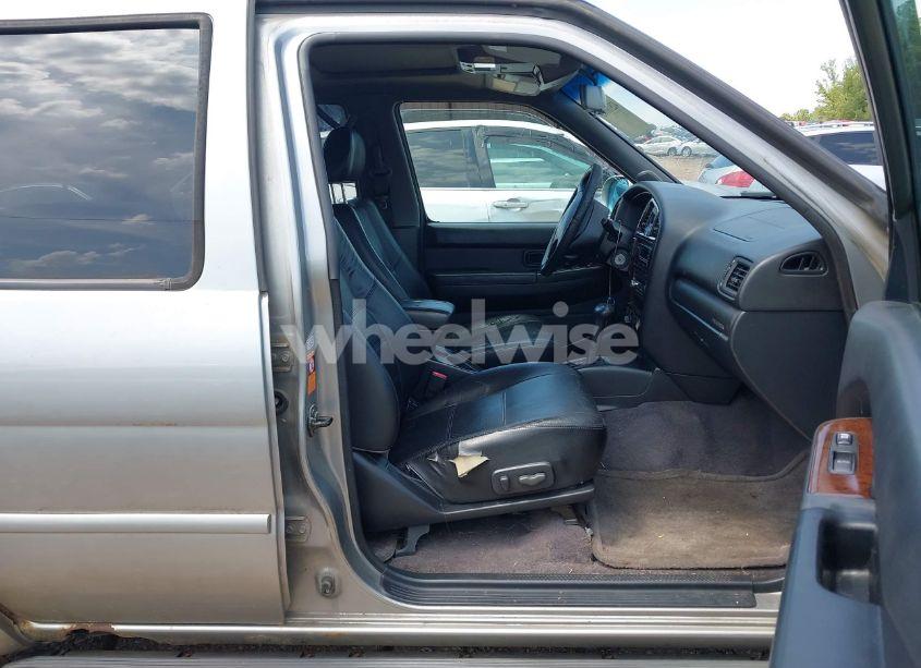 Photo 5 of 2001 Nissan Pathfinder LE (VIN JN8DR09Y51W611984)