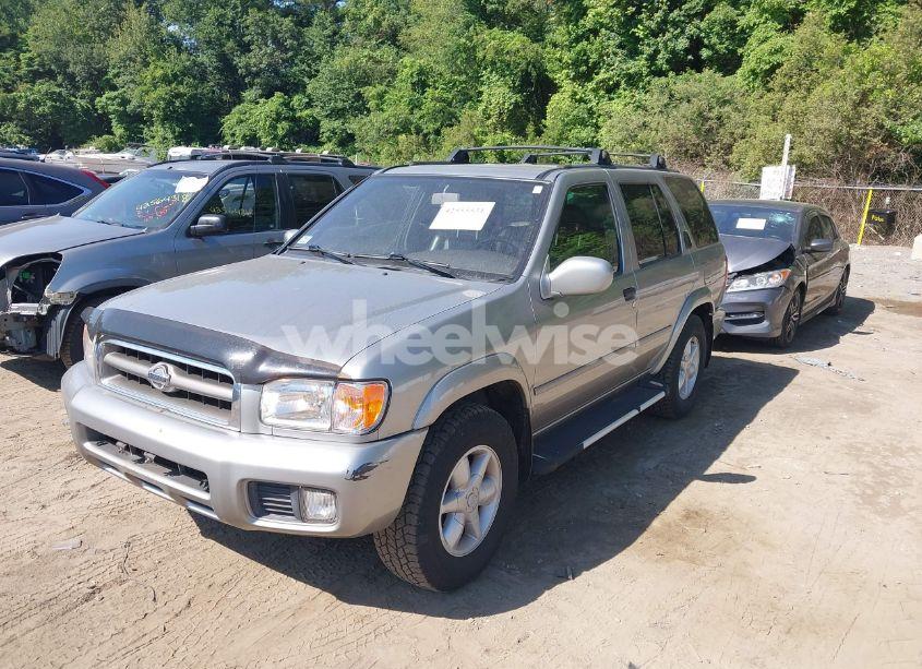 Photo 2 of 2001 Nissan Pathfinder LE (VIN JN8DR09Y51W614996)