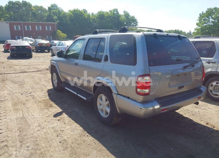 Photo 3 of 2001 Nissan Pathfinder LE (VIN JN8DR09Y51W614996)