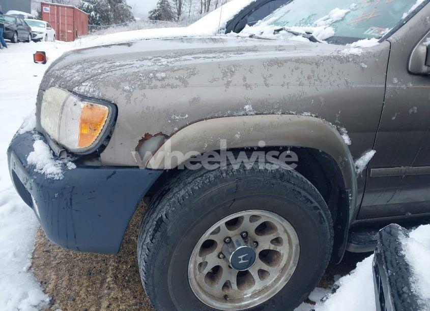 Photo 2 of 2001 Nissan Pathfinder LE (VIN JN8DR09Y61W583371)