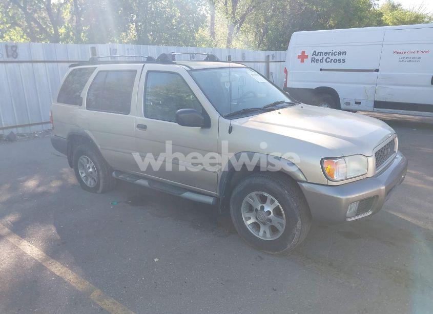 2001 Nissan Pathfinder SE (VIN JN8DR09Y71W595223) main photo