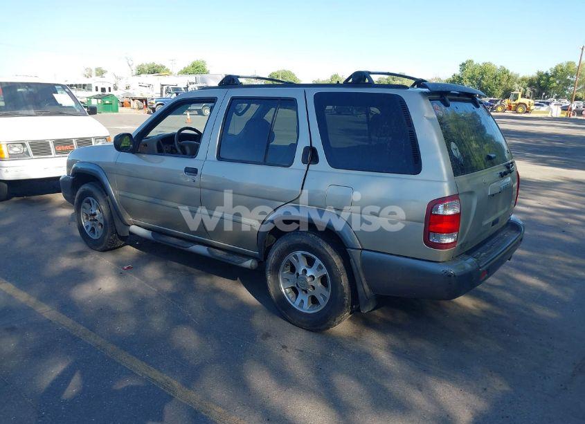 Photo 3 of 2001 Nissan Pathfinder SE (VIN JN8DR09Y71W595223)