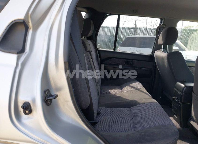 Photo 8 of 2004 Nissan Pathfinder SE (VIN JN8DR09Y84W910356)