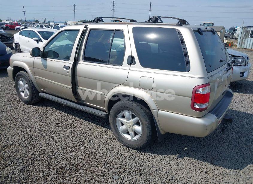 Photo 3 of 2001 Nissan Pathfinder LE (VIN JN8DR09YX1W613195)