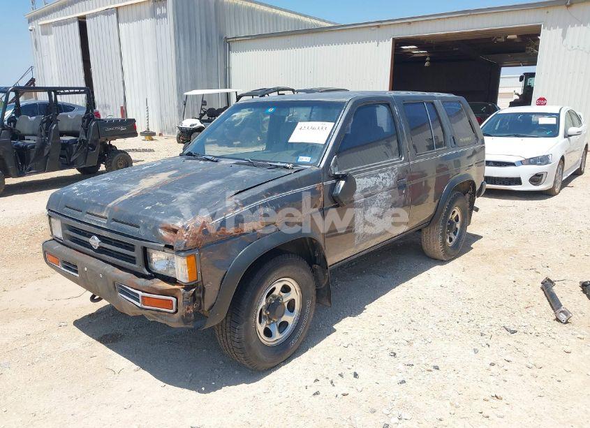 Photo 2 of 1995 Nissan Pathfinder XE/LE (VIN JN8HD17SXSW032026)