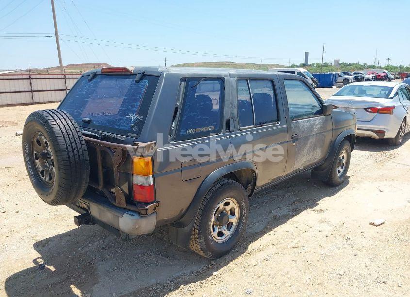 Photo 4 of 1995 Nissan Pathfinder XE/LE (VIN JN8HD17SXSW032026)