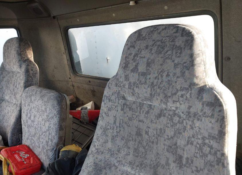 Photo 2 of 2006 Nissan Diesel UD2600 (VIN JNAPA80H56AL55655)