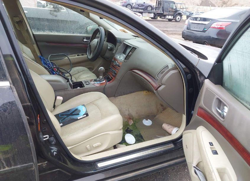 2009 Infiniti G37x (VIN JNKCV61F19M358099) main photo