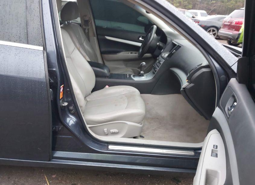 2009 Infiniti G37x (VIN JNKCV61F99M052431) main photo