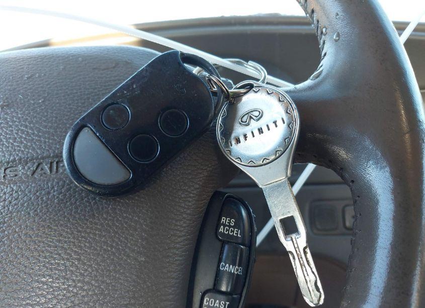 1995 Infiniti Q45 (VIN JNKNG01D0SM307360) main photo