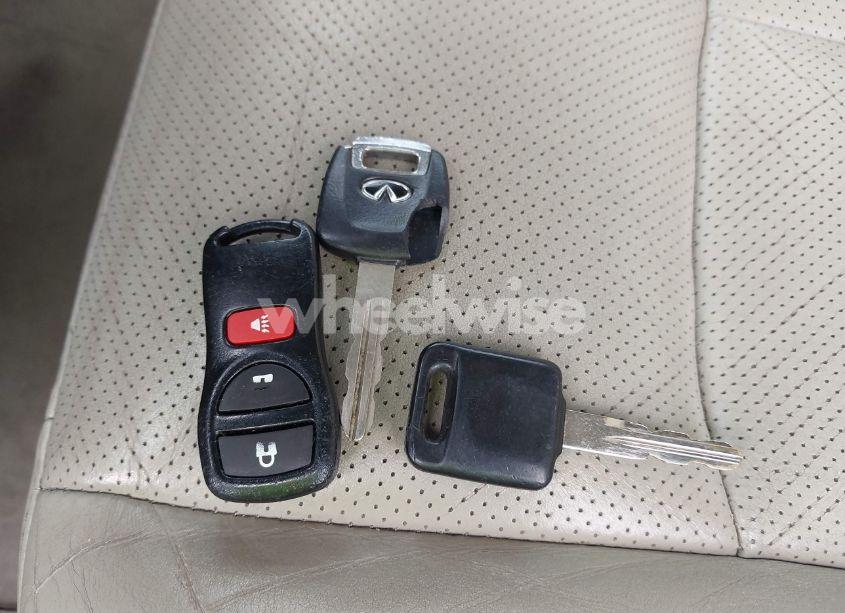 Photo 11 of 2005 Infiniti Fx35 N/A (VIN JNRAS08UX5X104113)