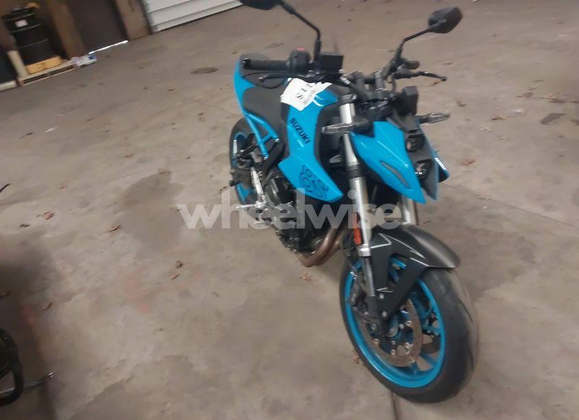 2023 Suzuki Gsx800 R (VIN JS1EM11B6P7100017) main photo