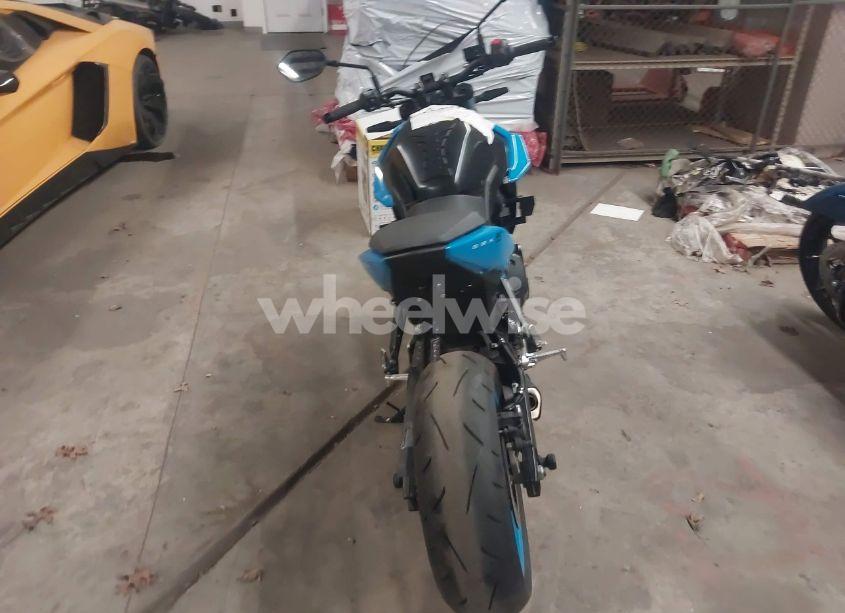 Photo 6 of 2023 Suzuki Gsx800 R (VIN JS1EM11B6P7100017)