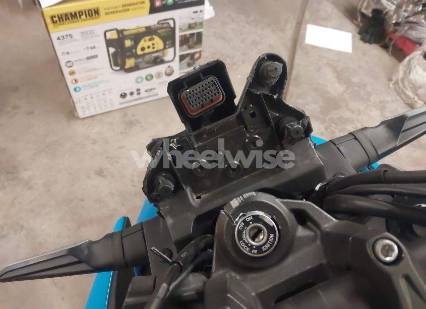 Photo 7 of 2023 Suzuki Gsx800 R (VIN JS1EM11B6P7100017)