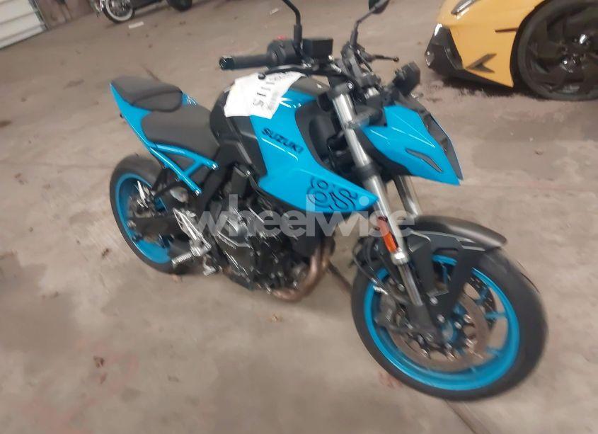 Photo 8 of 2023 Suzuki Gsx800 R (VIN JS1EM11B6P7100017)