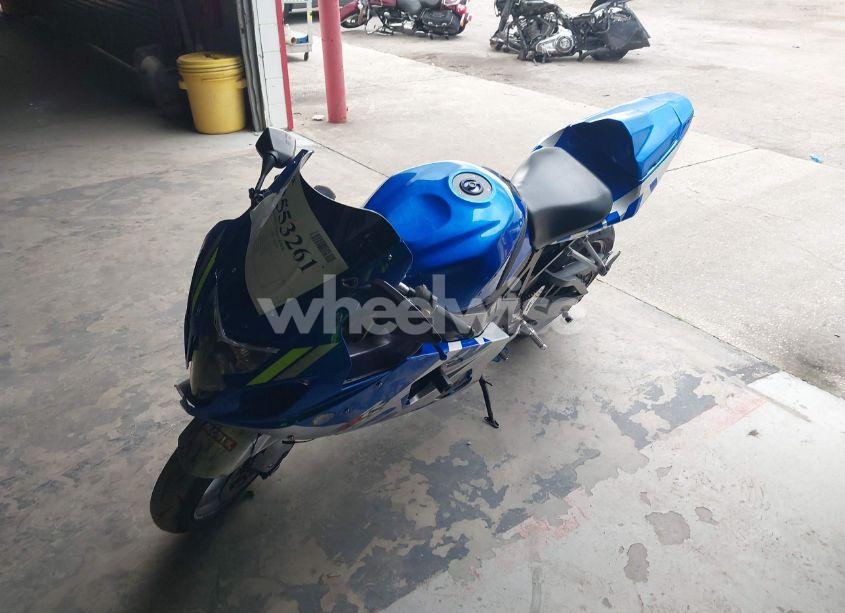 Photo 2 of 2004 Suzuki Gsx-r600 K (VIN JS1GN7CA642103294)