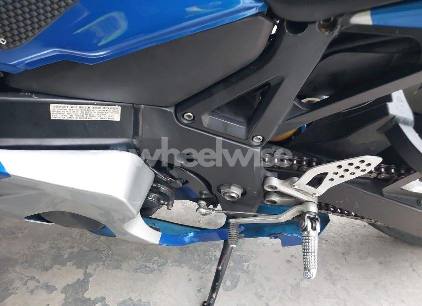 Photo 9 of 2004 Suzuki Gsx-r600 K (VIN JS1GN7CA642103294)
