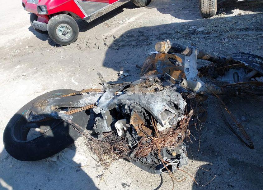 2024 Suzuki Gsx-r600 N/A (VIN JS1GN7FA1R7100633) main photo