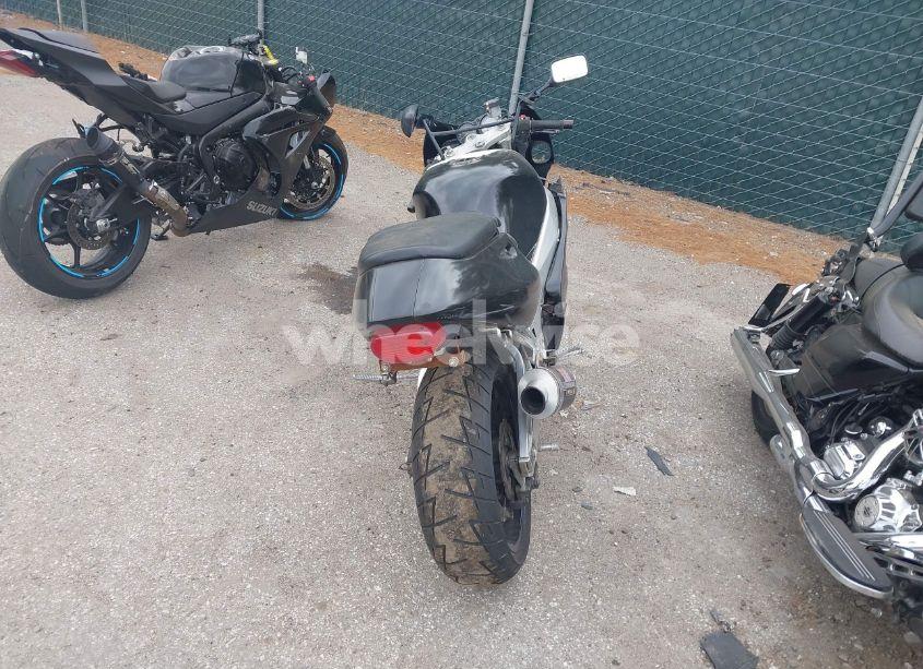 Photo 6 of 1998 Suzuki Gsx-r750 (VIN JS1GR7DAXW2102266)