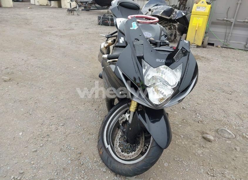 Photo 14 of 2011 Suzuki Gsx750 (VIN JS1GR7MA5B2104808)