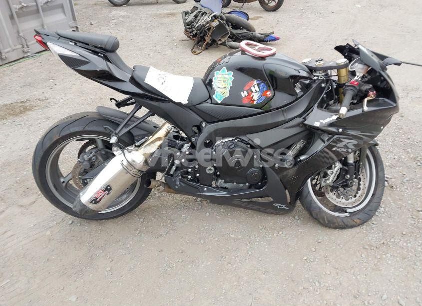 Photo 15 of 2011 Suzuki Gsx750 (VIN JS1GR7MA5B2104808)
