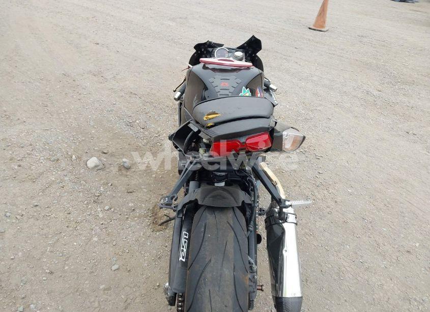 Photo 16 of 2011 Suzuki Gsx750 (VIN JS1GR7MA5B2104808)