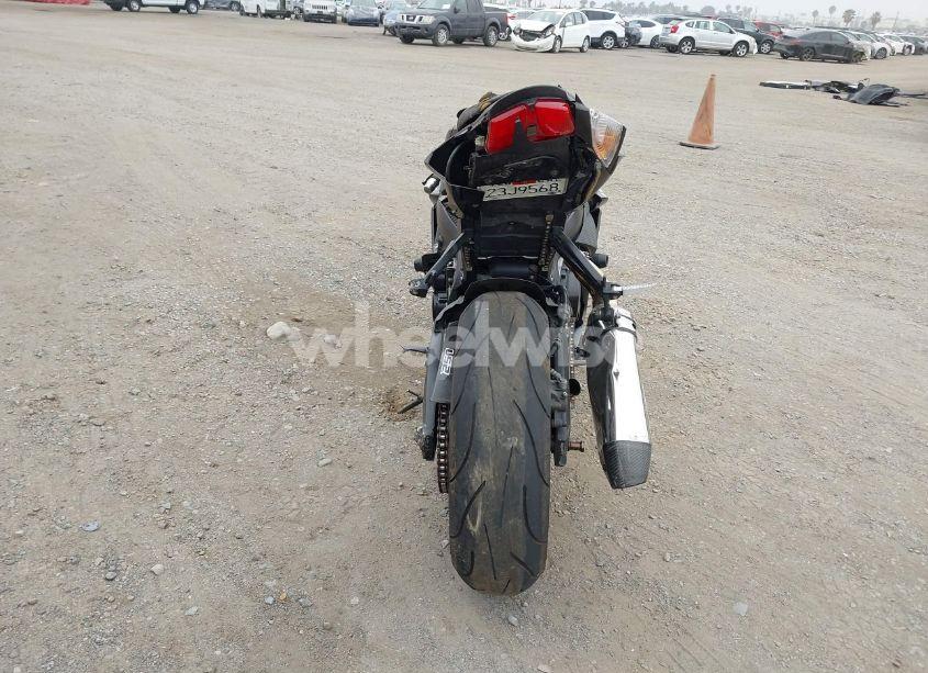 Photo 6 of 2011 Suzuki Gsx750 (VIN JS1GR7MA5B2104808)