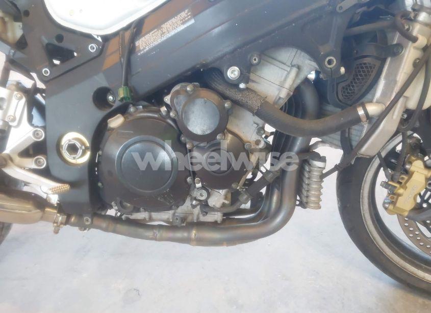 Photo 8 of 2003 Suzuki Gsx-r1000 N/A (VIN JS1GT75A132101230)