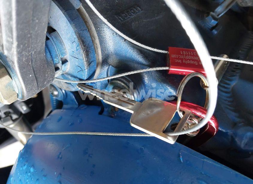 Photo 2 of 2004 Suzuki Gsx-r1000 N/A (VIN JS1GT75A142104193)