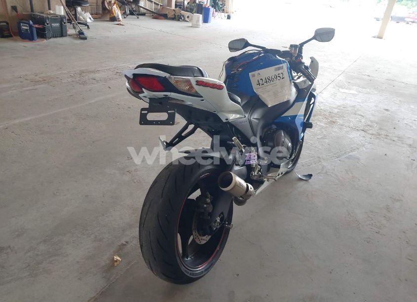 Photo 4 of 2013 Suzuki Gsx-r1000 (VIN JS1GT78A8D2102159)