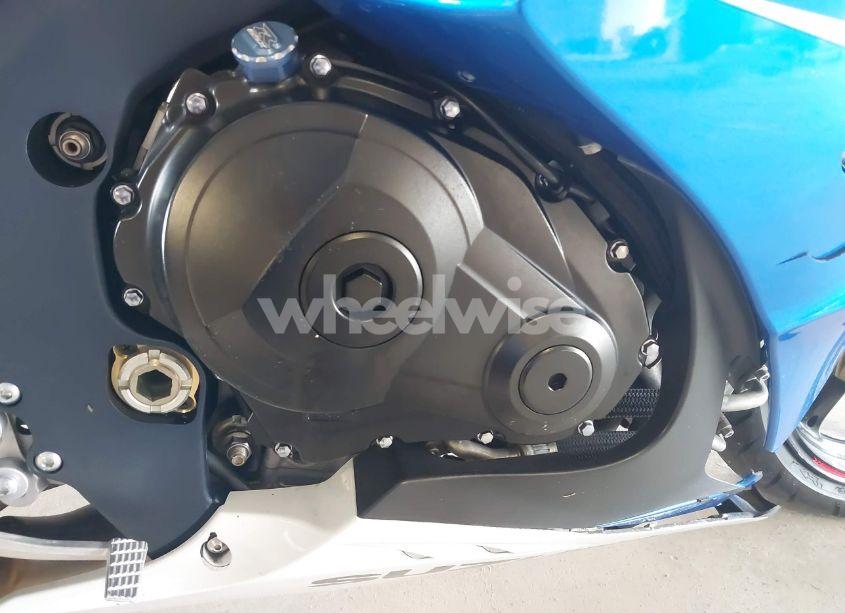 Photo 8 of 2013 Suzuki Gsx-r1000 (VIN JS1GT78A8D2102159)