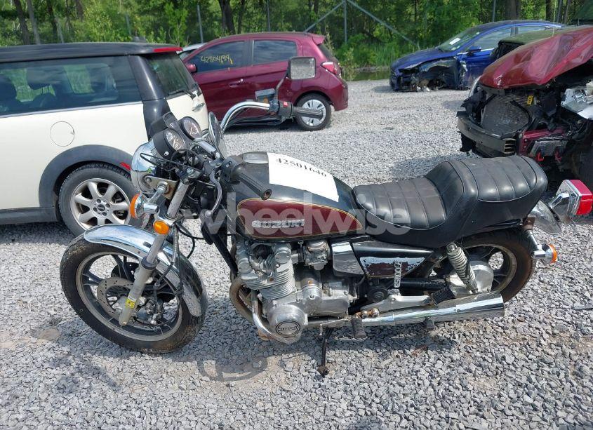 Photo 13 of 1982 Suzuki Gs1100 GL (VIN JS1GU71L0C2100302)