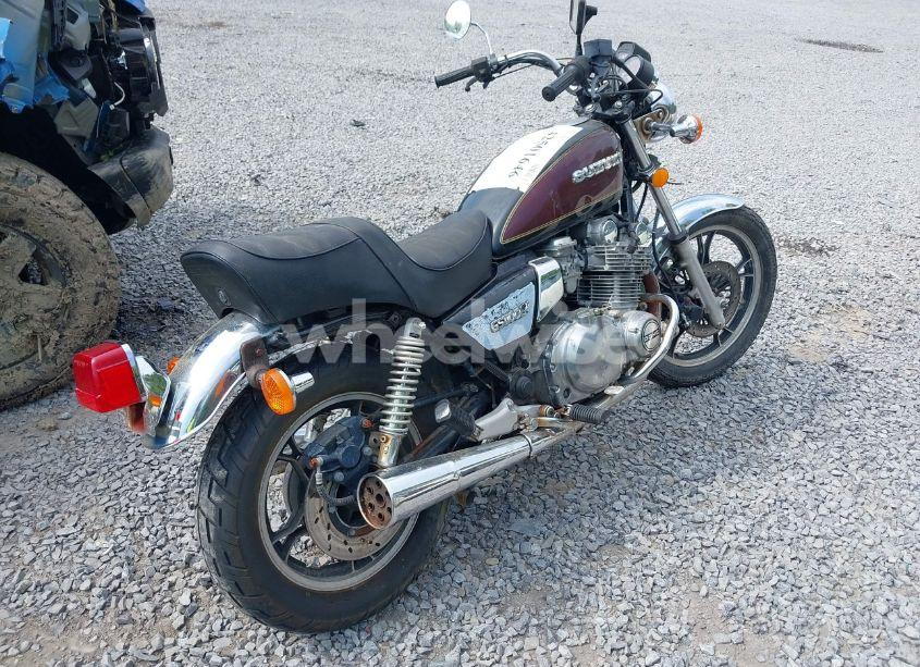 Photo 4 of 1982 Suzuki Gs1100 GL (VIN JS1GU71L0C2100302)