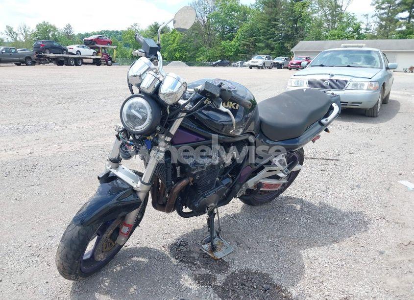 Photo 2 of 1999 Suzuki Gsf1200 S (VIN JS1GV75A2X2101060)