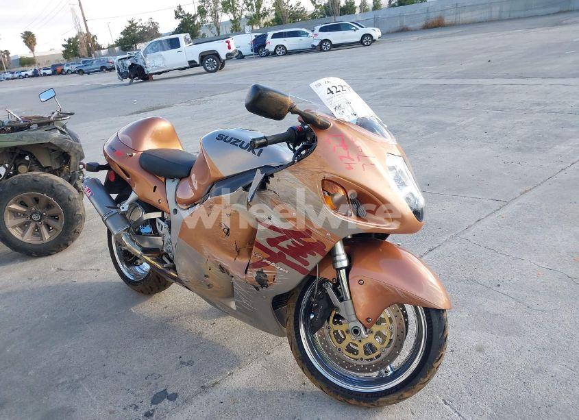 1999 Suzuki Gsx1300 R (VIN JS1GW71A1X2101487) main photo