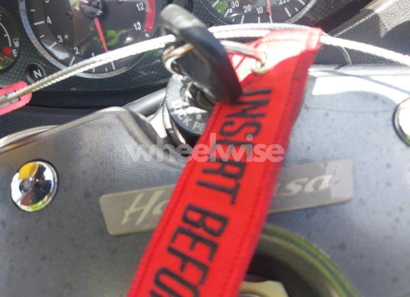 Photo 11 of 1999 Suzuki Gsx1300 R (VIN JS1GW71A1X2101487)