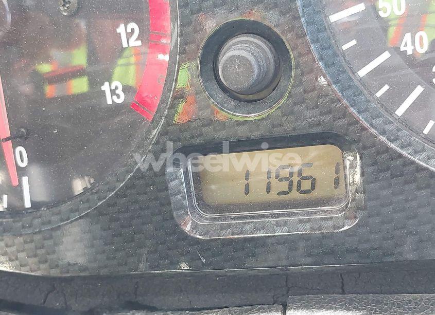 Photo 7 of 1999 Suzuki Gsx1300 R (VIN JS1GW71A1X2101487)