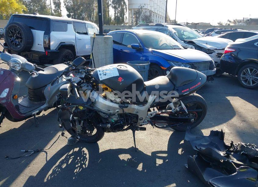 Photo 9 of 2001 Suzuki Gsx1300 R (VIN JS1GW71A212105281)