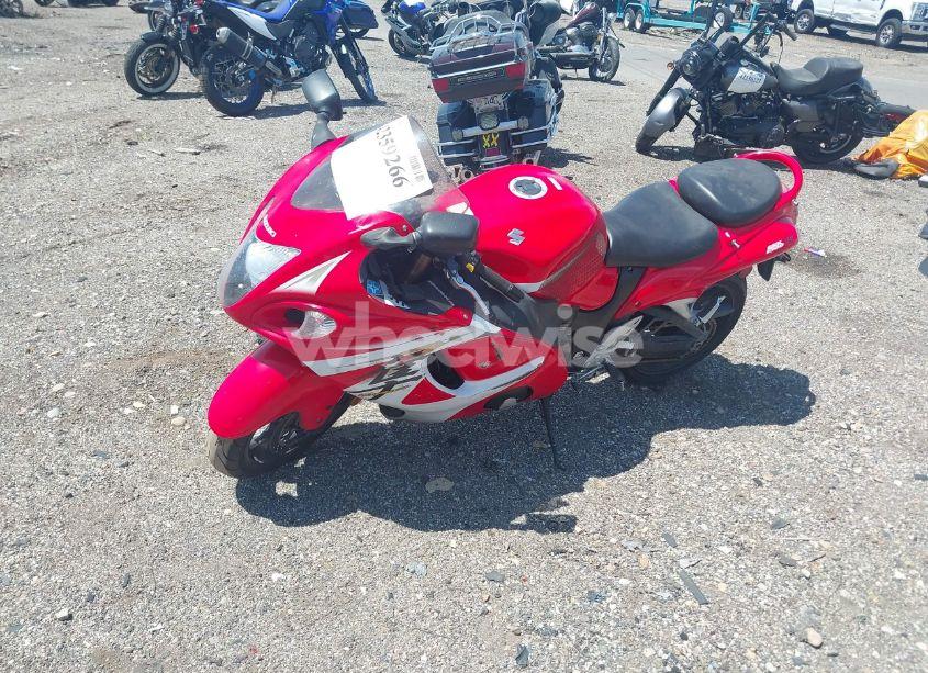 Photo 2 of 2014 Suzuki Gsx1300 RA (VIN JS1GX72B5E2100635)